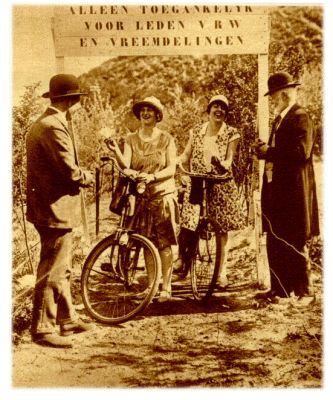 Klik voor de volgende foto