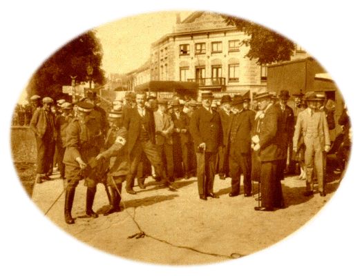 Klik voor de volgende foto