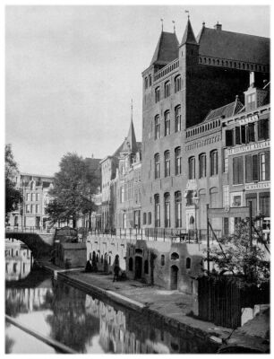 Klik voor de volgende foto