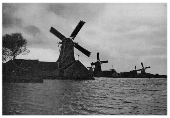 Klik voor de volgende foto