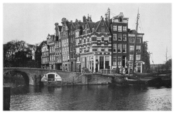 Klik voor de volgende foto