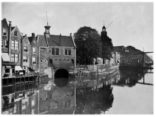 Klik voor de volgende foto