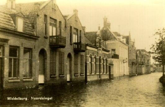 Klik voor de volgende foto