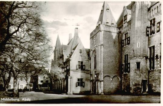 Klik voor de volgende foto