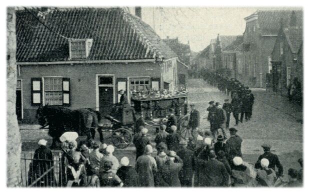 Klik voor de volgende foto