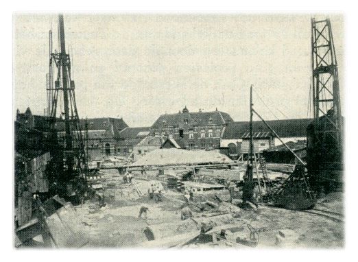 Klik voor de volgende foto