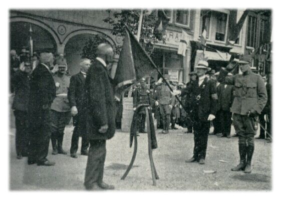Klik voor de volgende foto