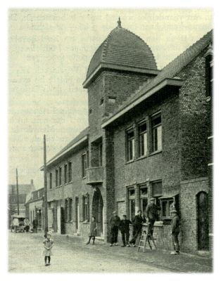 Klik voor de volgende foto