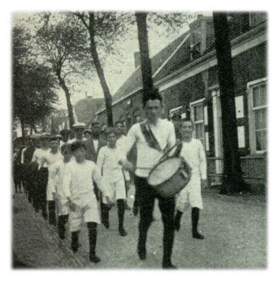 Klik voor de volgende foto