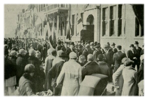 Klik voor de volgende foto