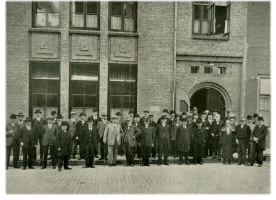 Klik voor de volgende foto