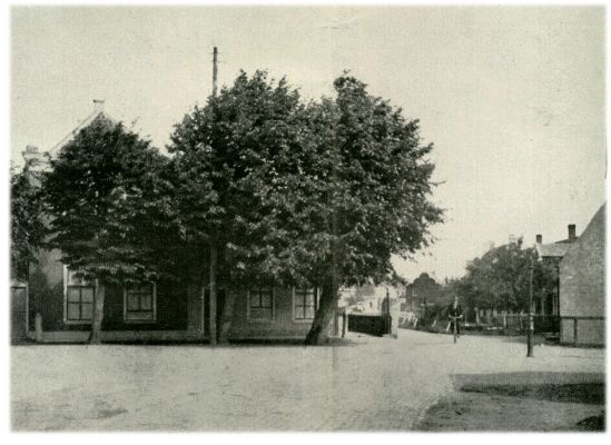 Klik voor de volgende foto