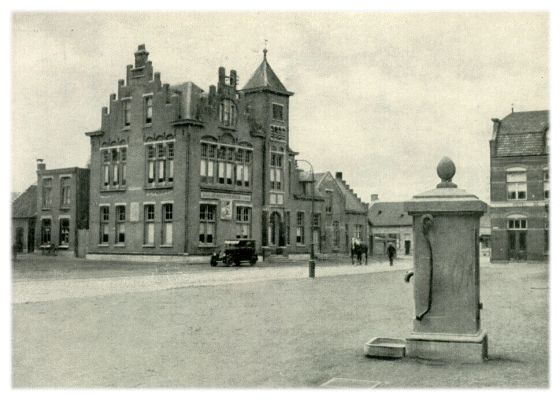 Klik voor de volgende foto