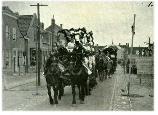 Klik voor de volgende foto