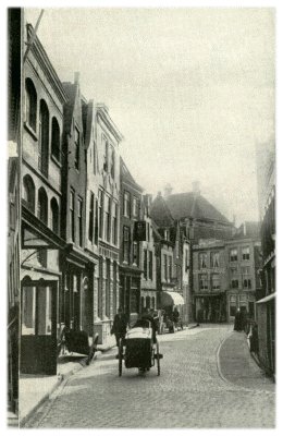 Klik voor de volgende foto