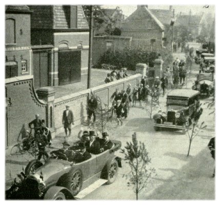 Klik voor de volgende foto