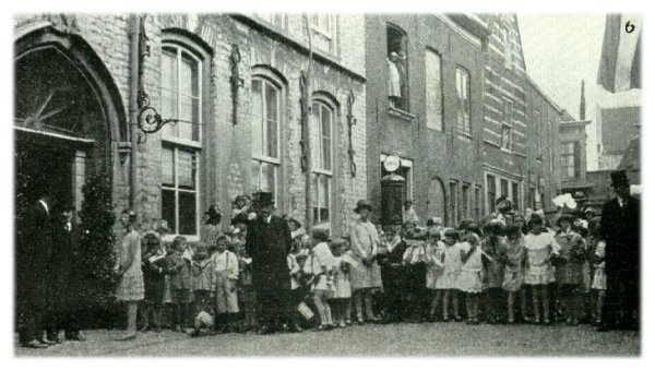 Klik voor de volgende foto