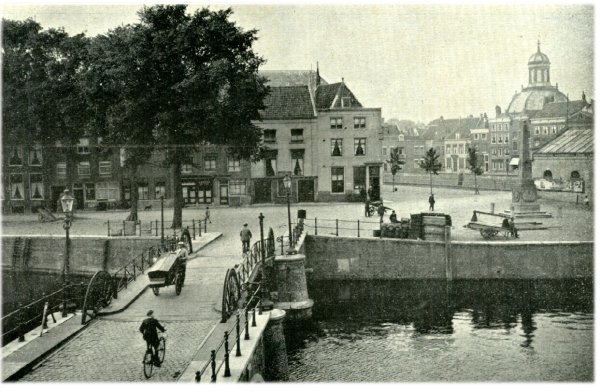Klik voor de volgende foto