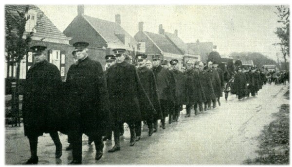 Klik voor de volgende foto