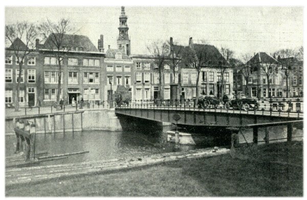 Klik voor de volgende foto