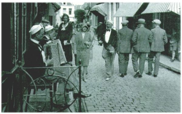 Klik voor de volgende foto