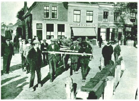 Klik voor de volgende foto