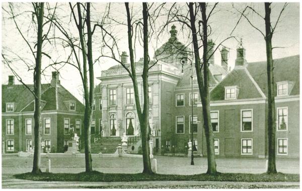 Klik voor de volgende foto