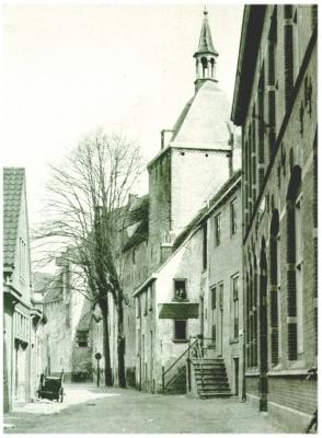 Klik voor de volgende foto
