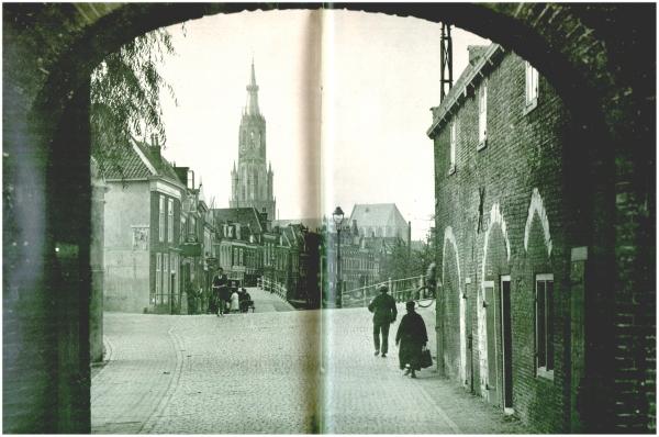 Klik voor de volgende foto