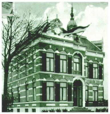 Klik voor de volgende foto