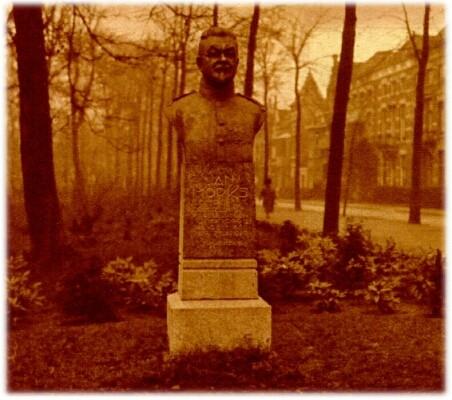 Klik voor de volgende foto
