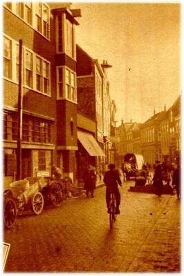 Klik voor de volgende foto