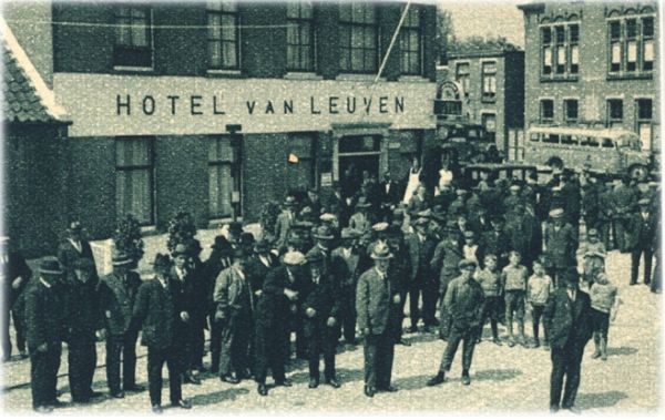 Klik voor de volgende foto