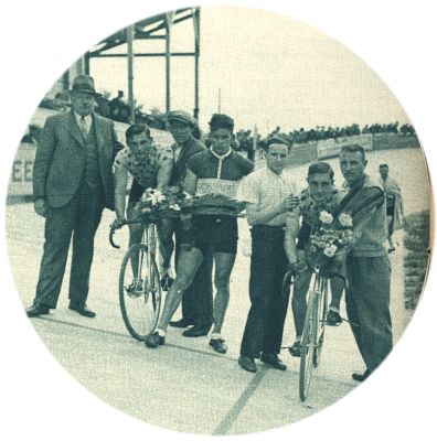 Klik voor de volgende foto
