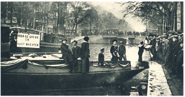 Klik voor de volgende foto