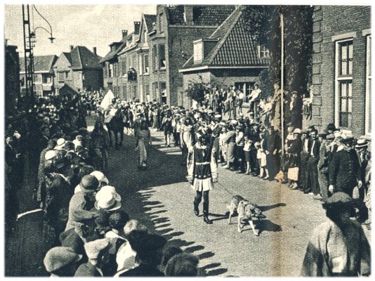 Klik voor de volgende foto