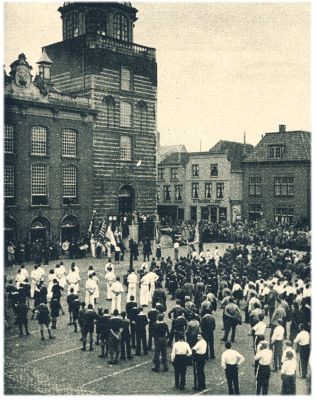 Klik voor de volgende foto