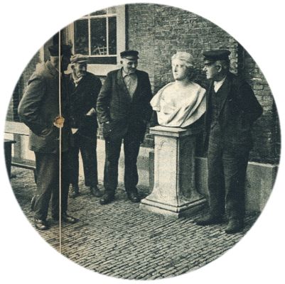 Klik voor de volgende foto