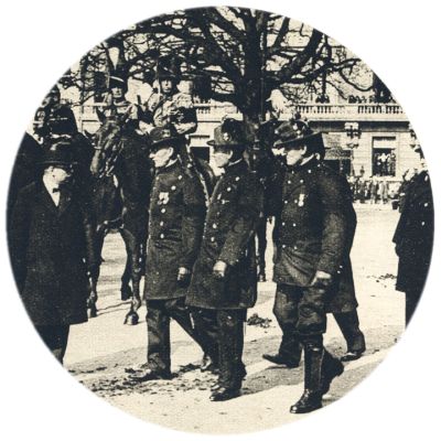Klik voor de volgende foto