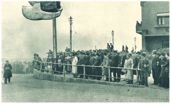 Klik voor de volgende foto