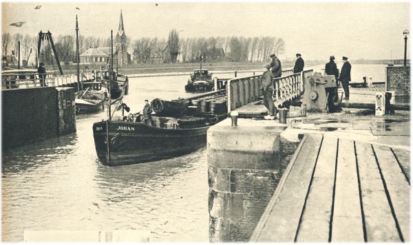 Klik voor de volgende foto
