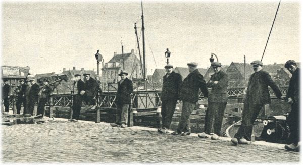 Klik voor de volgende foto