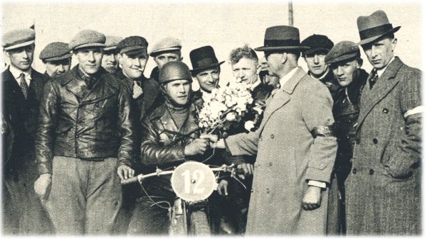 Klik voor de volgende foto