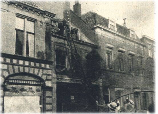 Klik voor de volgende foto