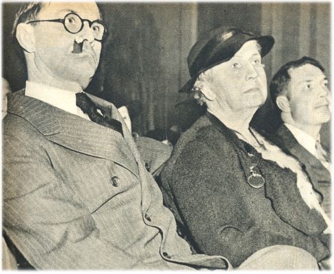 Klik voor de volgende foto