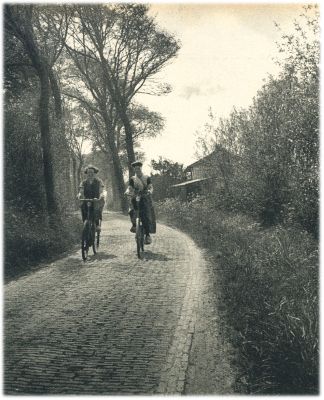 Klik voor de volgende foto