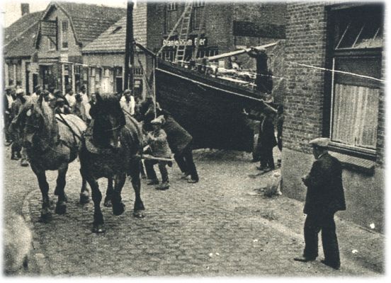 Klik voor de volgende foto