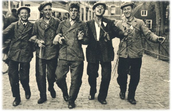 Klik voor de volgende foto