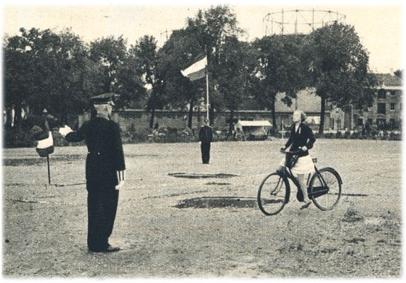 Klik voor de volgende foto
