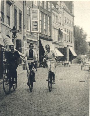 Klik voor de volgende foto